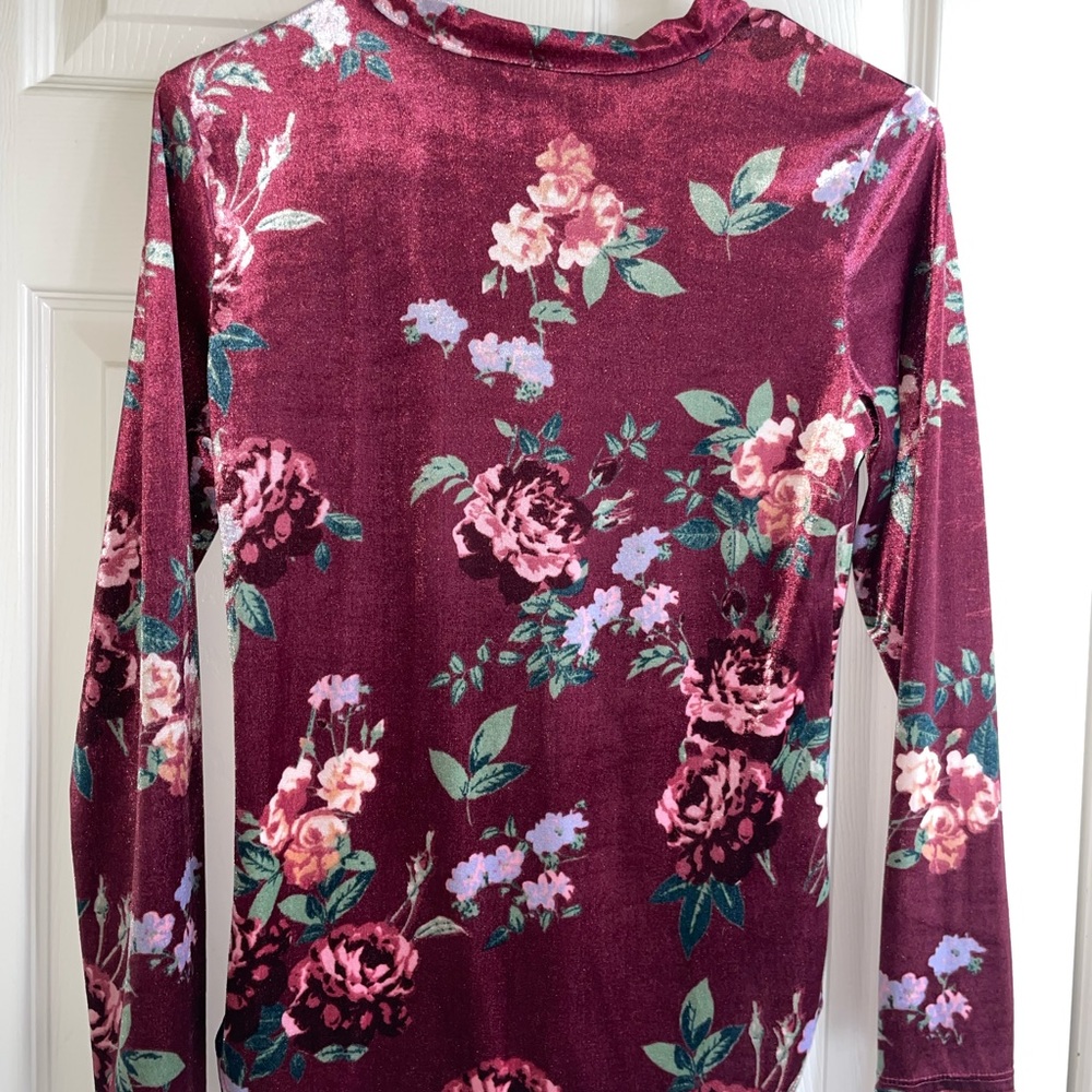 Floral keyhole scoop neck velvet long sleeved blouse women’s small - Picture 2 of 3